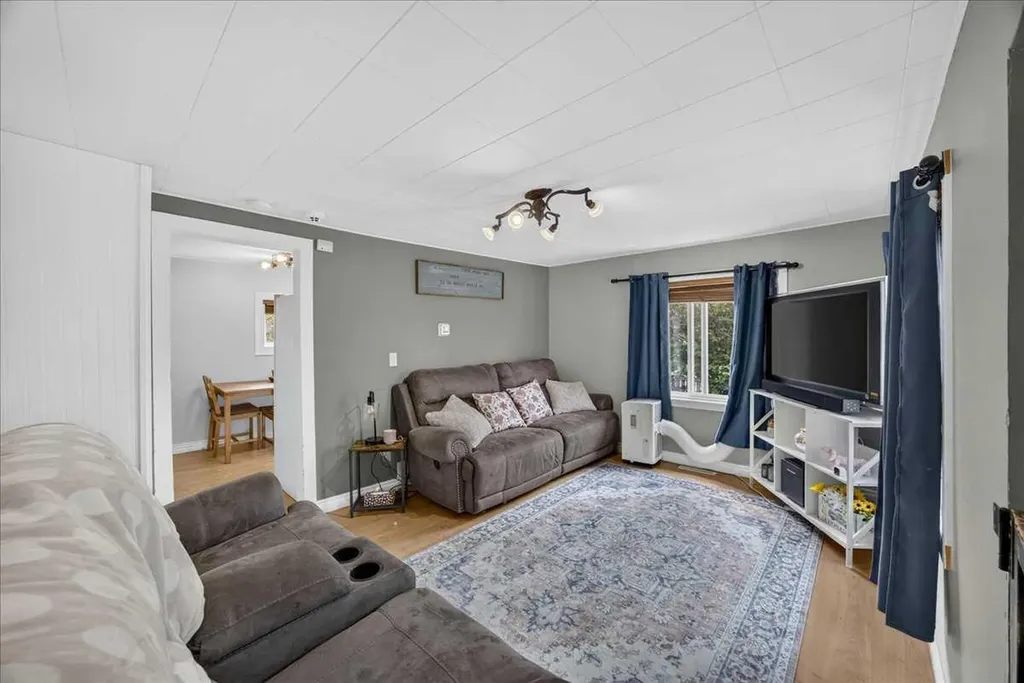 1501 14 Street Didsbury AB T0M 0W0