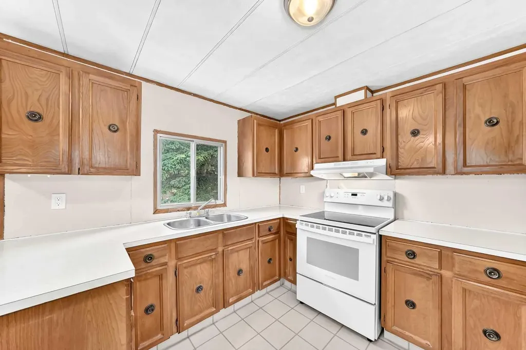 99 Arbour Lake Road NW Calgary AB T3G 4E4