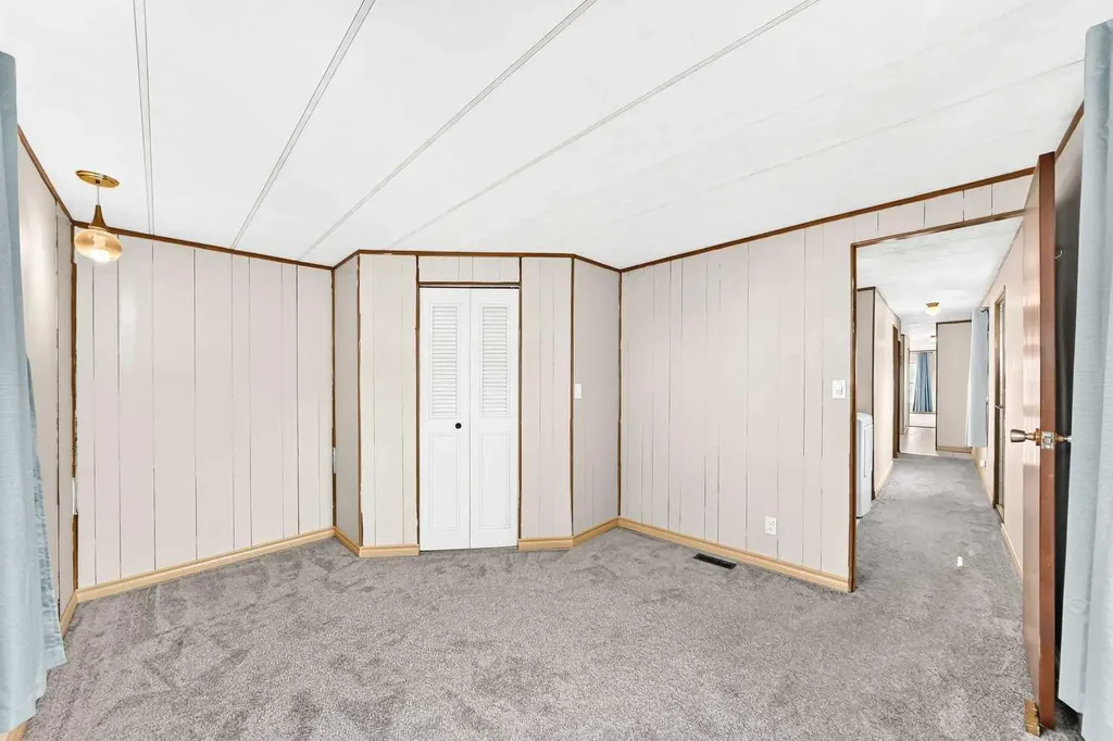 99 Arbour Lake Road NW Calgary AB T3G 4E4