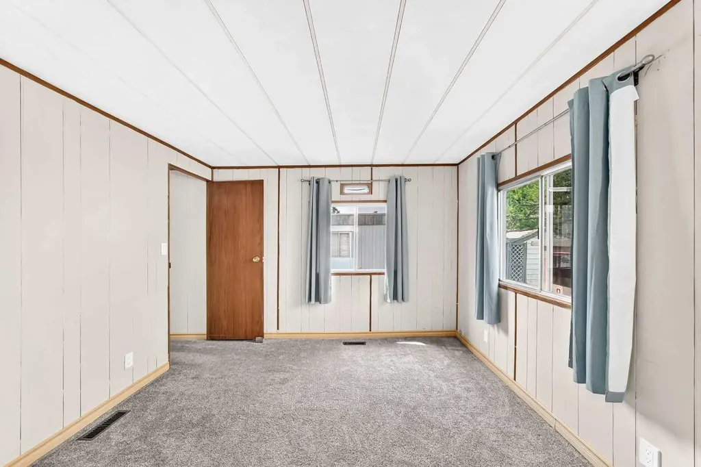 99 Arbour Lake Road NW Calgary AB T3G 4E4
