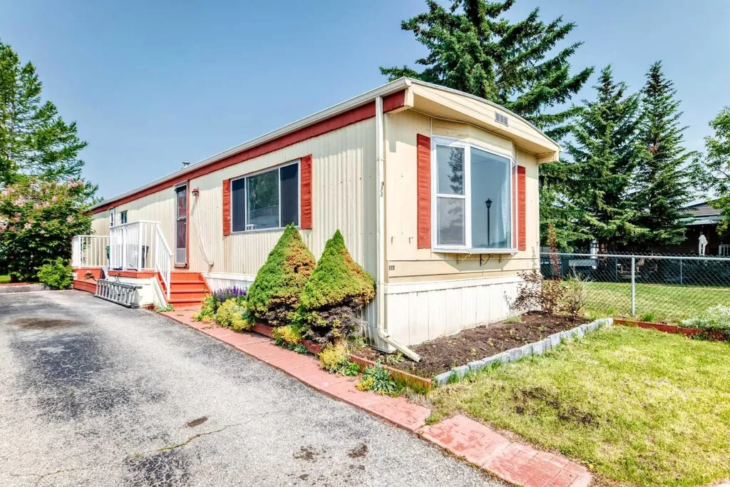 99 Arbour Lake Road NW Calgary AB T3G 4E4