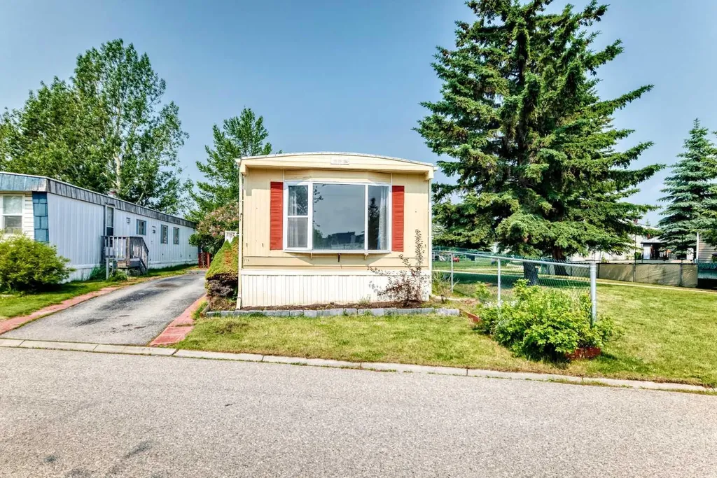 99 Arbour Lake Road NW Calgary AB T3G 4E4