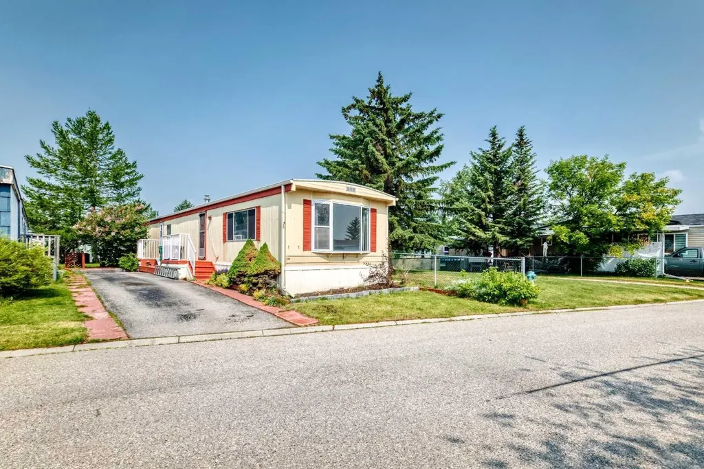 99 Arbour Lake Road NW Calgary AB T3G 4E4