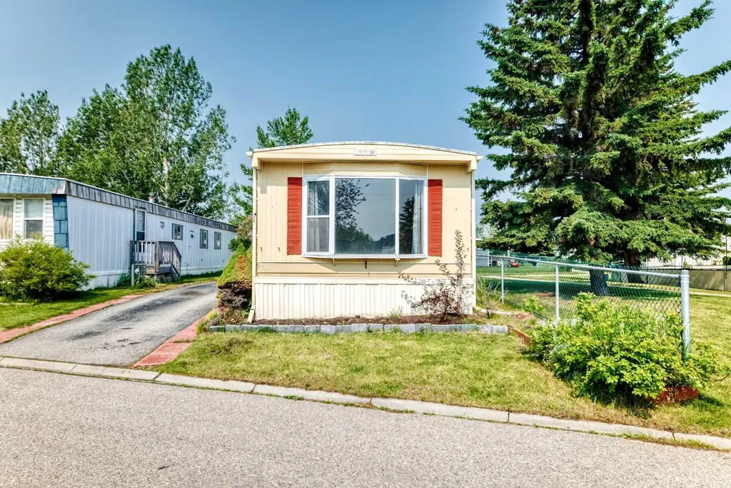 99 Arbour Lake Road NW Calgary AB T3G 4E4
