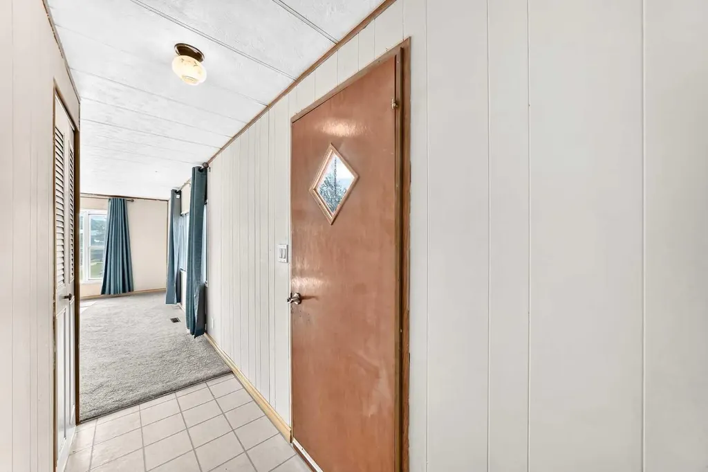 99 Arbour Lake Road NW Calgary AB T3G 4E4