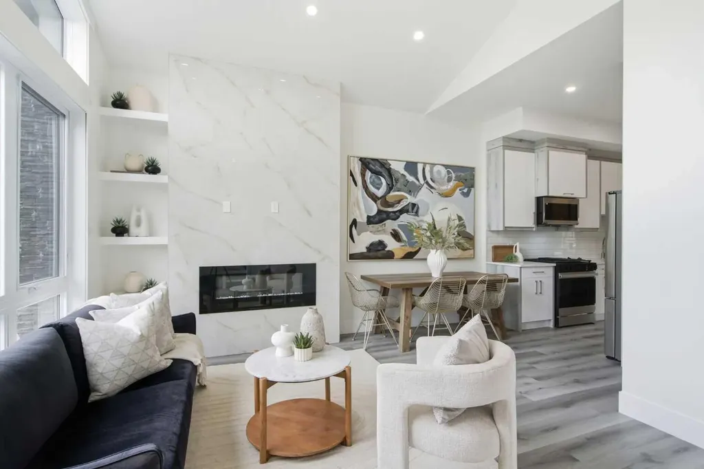 8518 33 Avenue NW Calgary AB T3B 1M1
