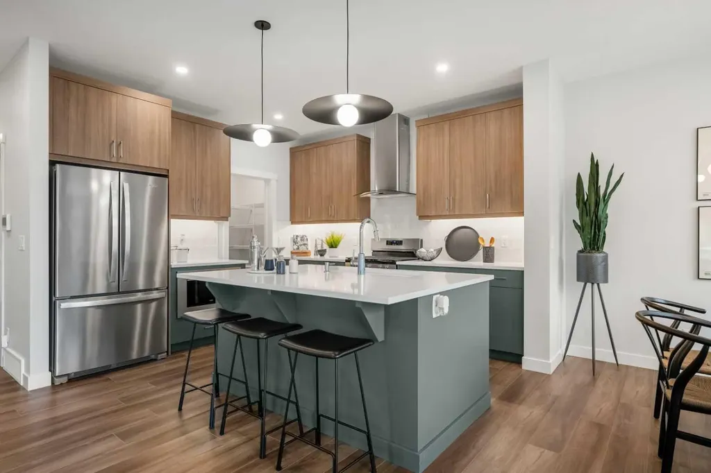 181 Mitchell Road NW Calgary AB T3R 2G8