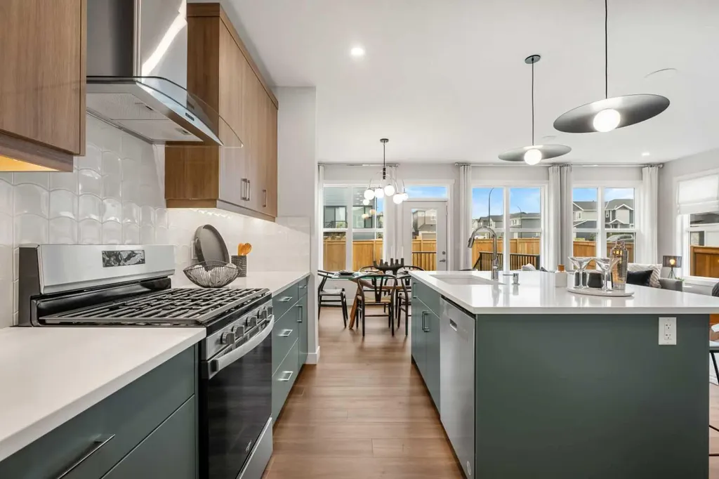 181 Mitchell Road NW Calgary AB T3R 2G8
