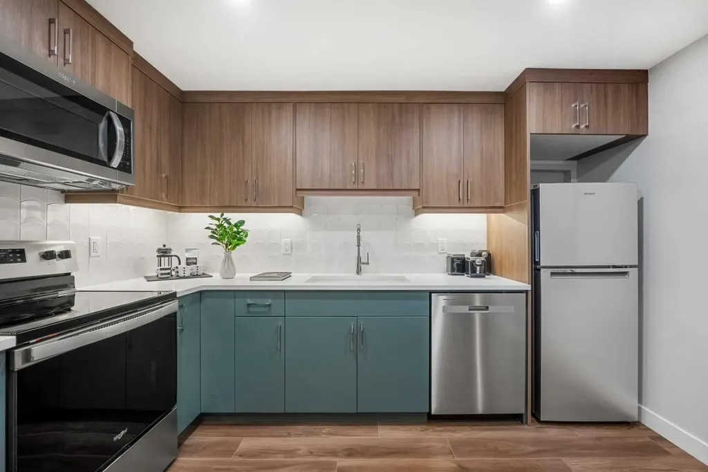 181 Mitchell Road NW Calgary AB T3R 2G8