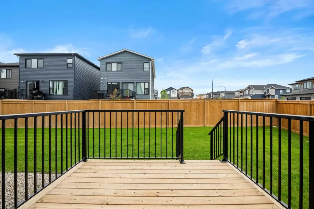 181 Mitchell Road NW Calgary AB T3R 2G8