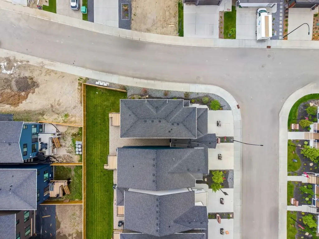 181 Mitchell Road NW Calgary AB T3R 2G8
