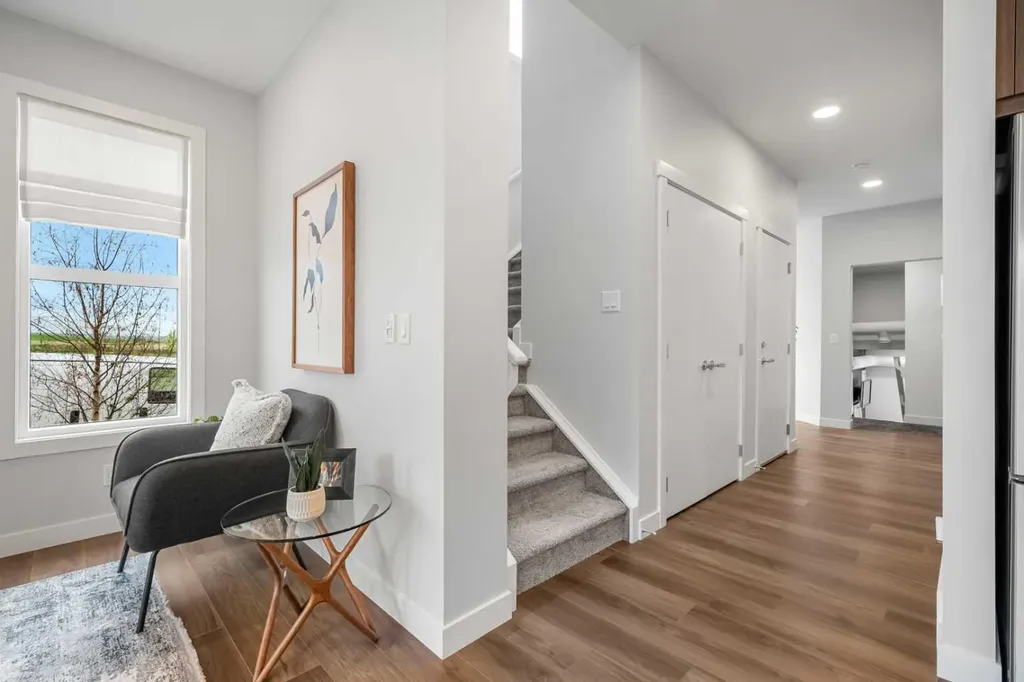 181 Mitchell Road NW Calgary AB T3R 2G8