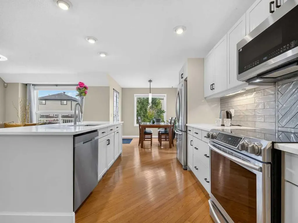 125 Coverton Circle NE Calgary AB T3K 4R7