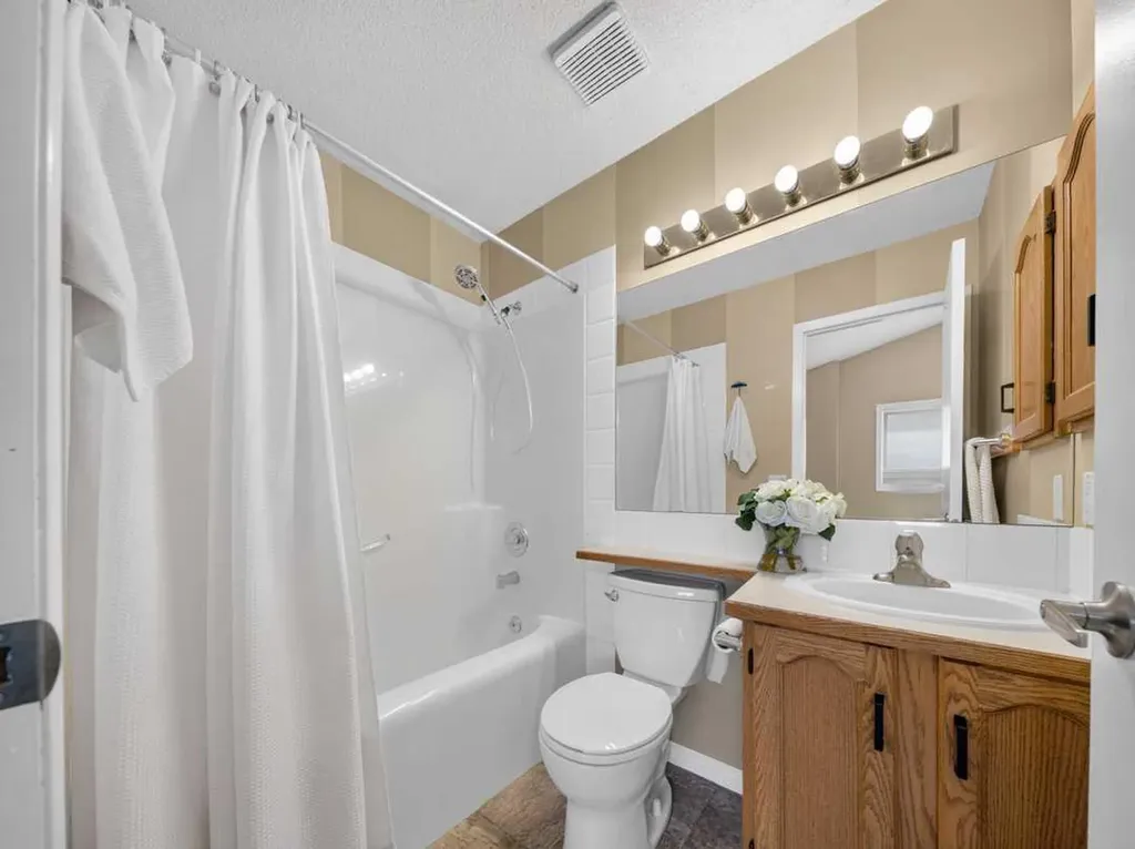 125 Coverton Circle NE Calgary AB T3K 4R7