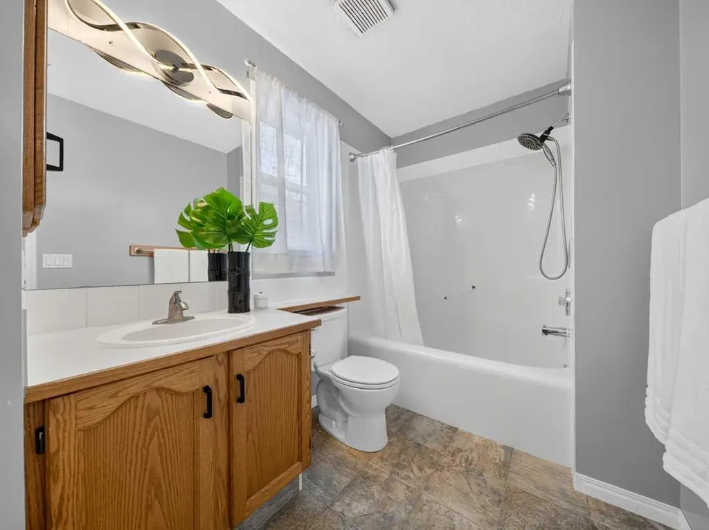 125 Coverton Circle NE Calgary AB T3K 4R7