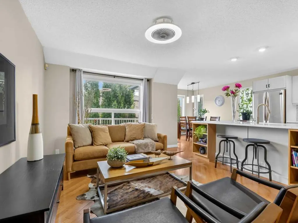 125 Coverton Circle NE Calgary AB T3K 4R7