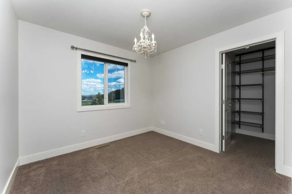 1 Cole Way Sylvan Lake AB T4S 0L6