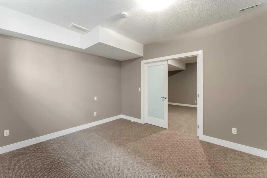 1 Cole Way Sylvan Lake AB T4S 0L6