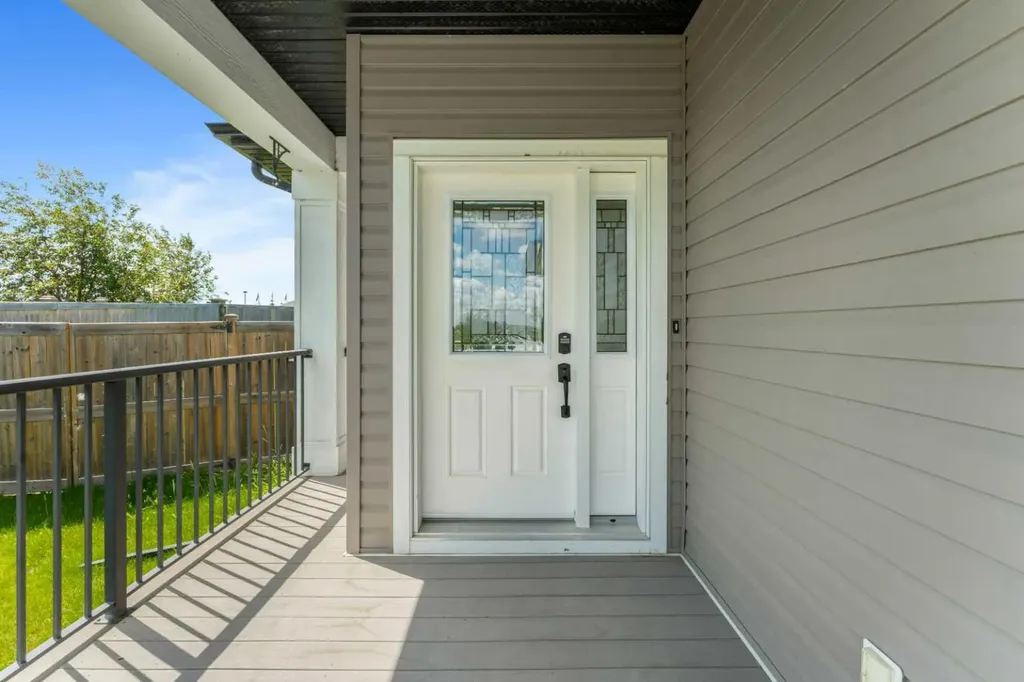 1 Cole Way Sylvan Lake AB T4S 0L6