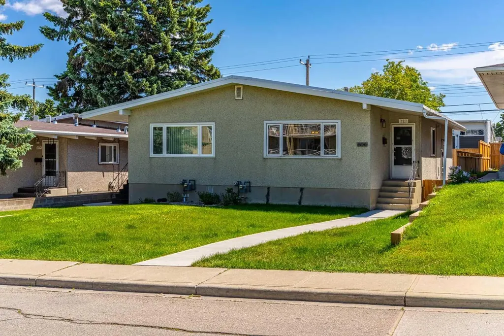 727 67 Avenue SW Calgary AB T2V 0M4