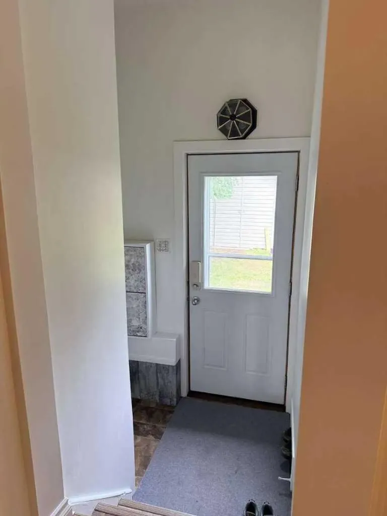 126 Douglas Drive Hinton AB T7V 1C1