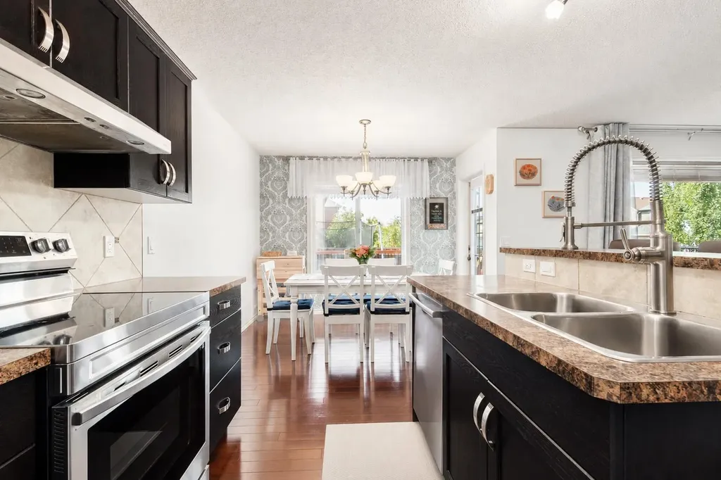 821 Auburn Bay Boulevard SE Calgary AB T3M 0H5