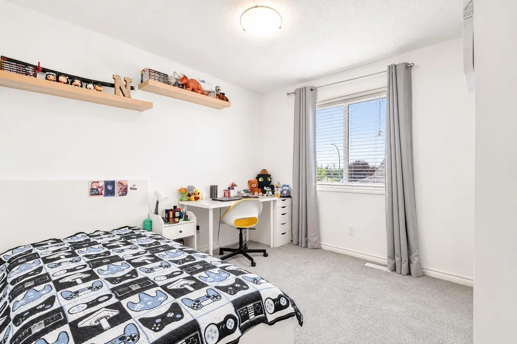 821 Auburn Bay Boulevard SE Calgary AB T3M 0H5