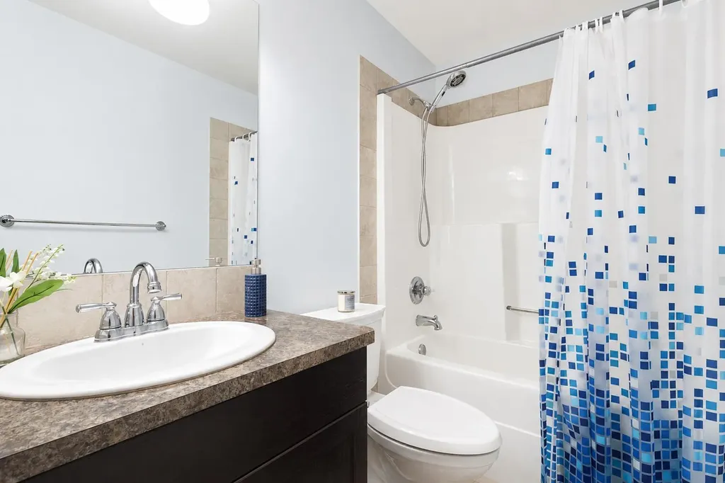 821 Auburn Bay Boulevard SE Calgary AB T3M 0H5