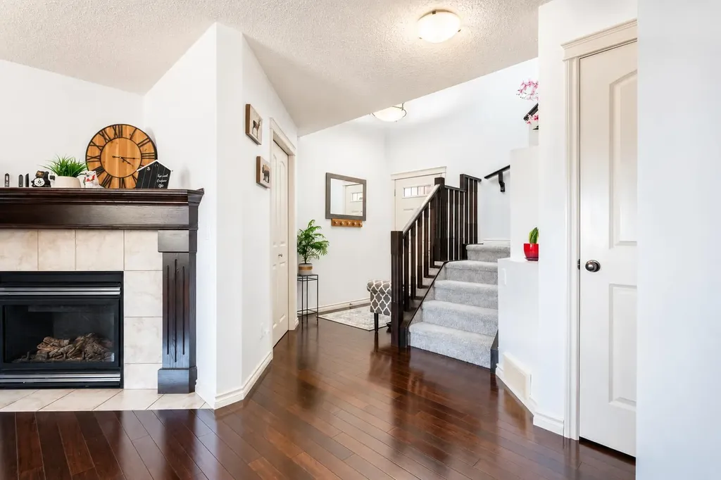 821 Auburn Bay Boulevard SE Calgary AB T3M 0H5