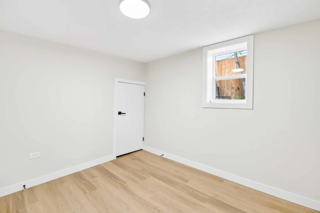 5504 58a Street Red Deer AB T4N 2M3