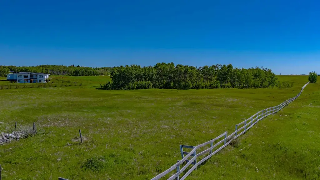 32103 Badger Road Rural Rocky View County AB T4C 1A2