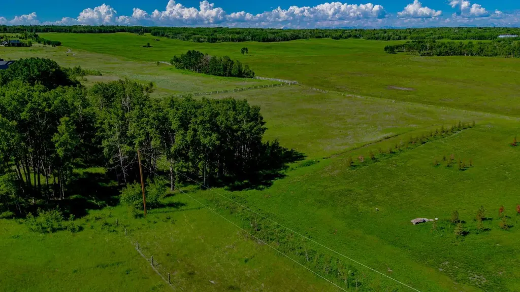 32103 Badger Road Rural Rocky View County AB T4C 1A2