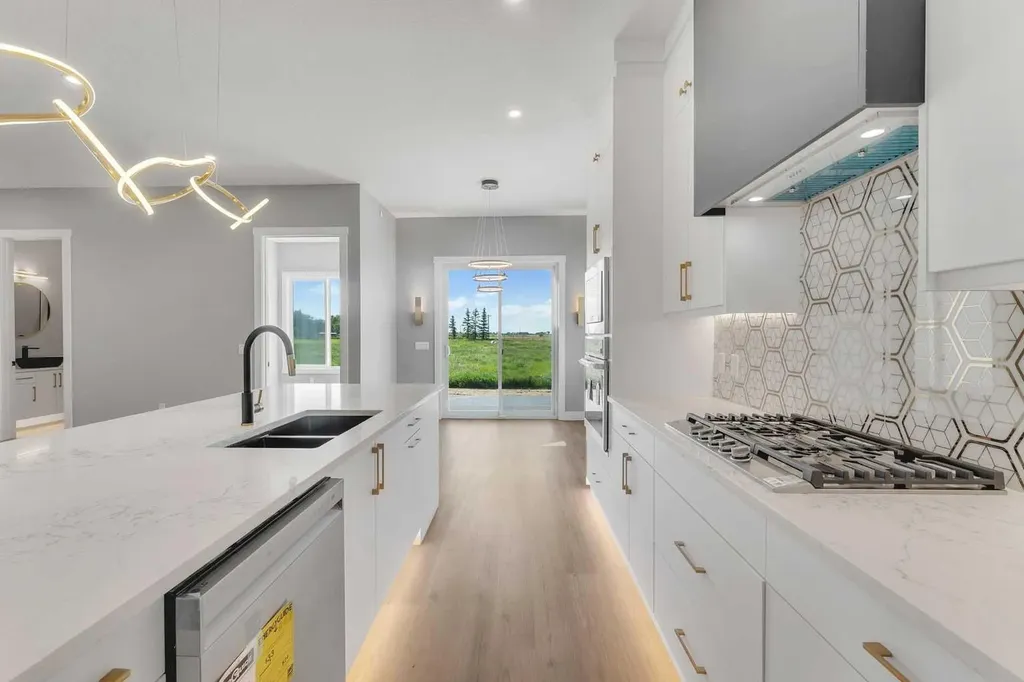 282 Muirfield Crescent Lyalta AB T0J 1Y1