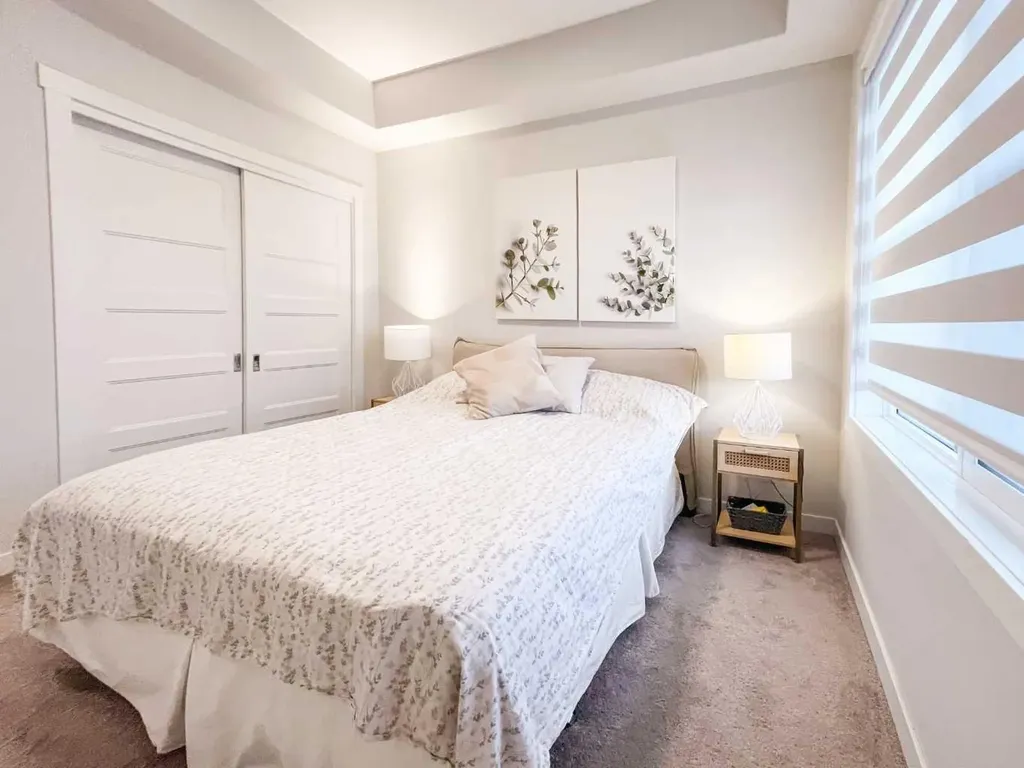 81 Arbour Lake View NW Calgary AB T3G 0H4