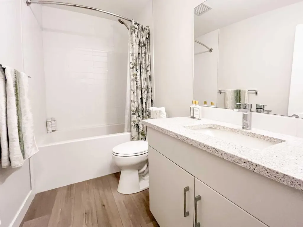 81 Arbour Lake View NW Calgary AB T3G 0H4