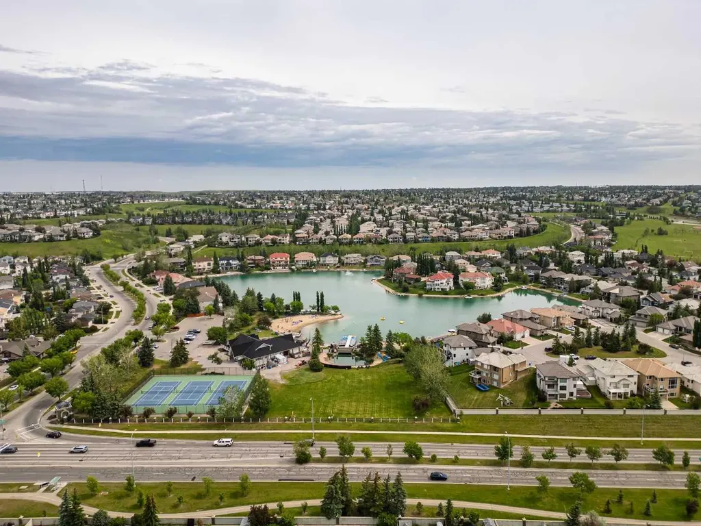 81 Arbour Lake View NW Calgary AB T3G 0H4