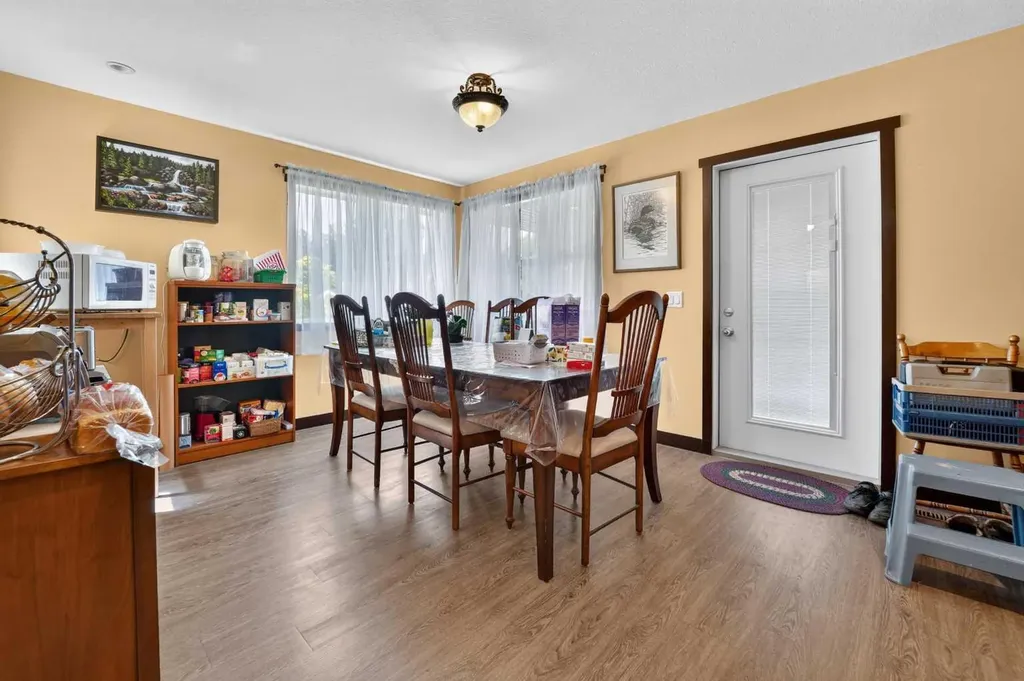 1116 17th Street S Lethbridge AB T1K 1Y1