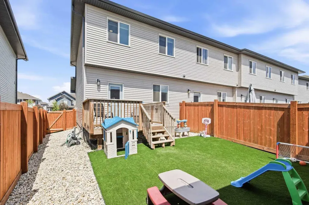 23 Sienna Boulevard Fort Saskatchewan AB T8L 0W3