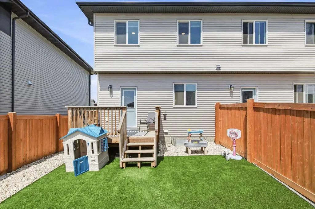 23 Sienna Boulevard Fort Saskatchewan AB T8L 0W3