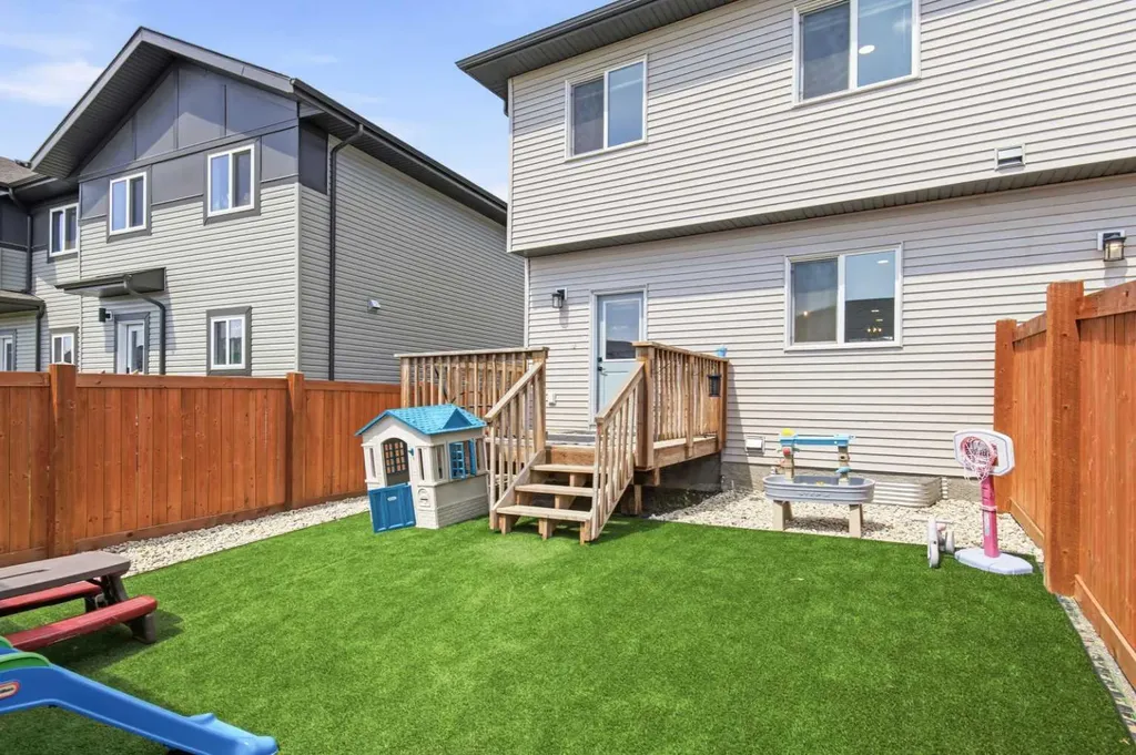23 Sienna Boulevard Fort Saskatchewan AB T8L 0W3