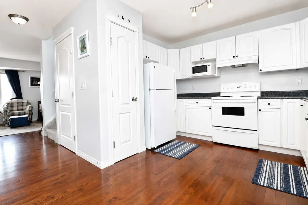 9701 90a Street Grande Prairie AB T8X 1T2