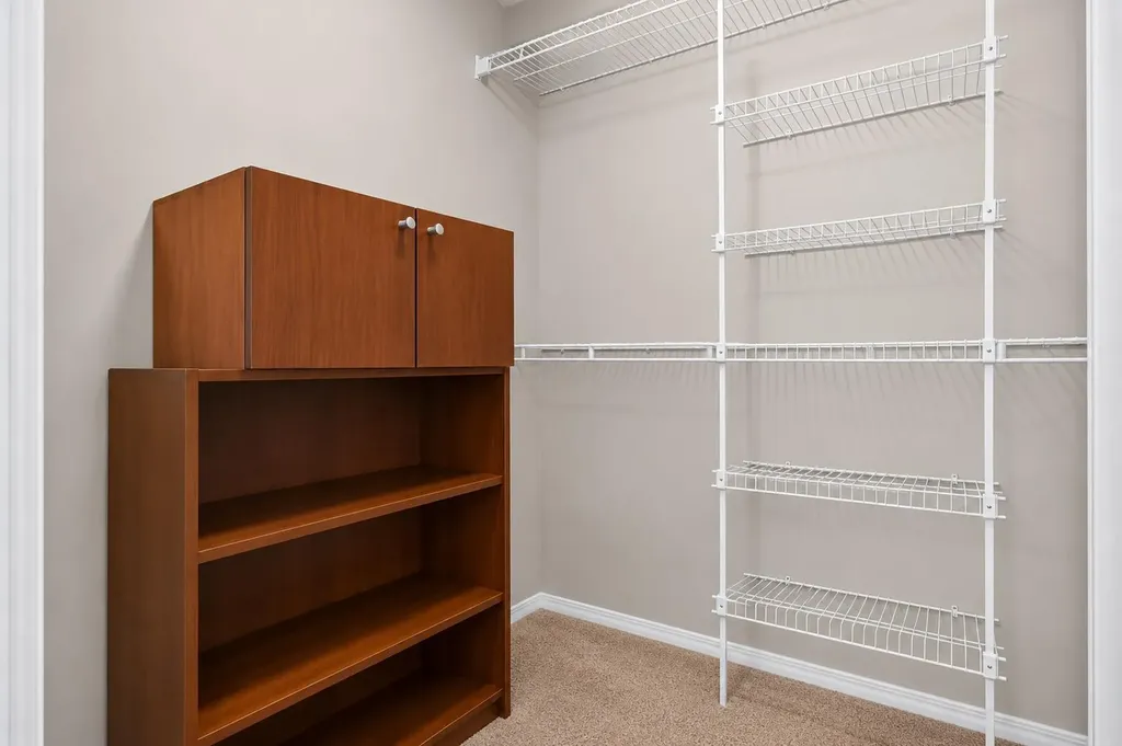 28 Sage Bank Link NW Calgary AB t3r0j8