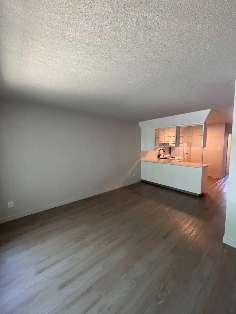 1814 10 Avenue S Lethbridge AB T1K 0B6