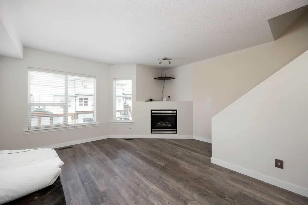 123 Arabian Drive Fort Mcmurray AB T9H 2K4
