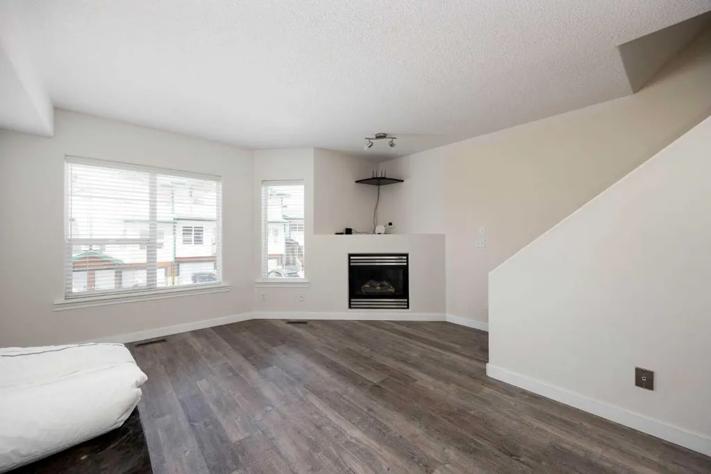 123 Arabian Drive Fort Mcmurray AB T9H 2K4