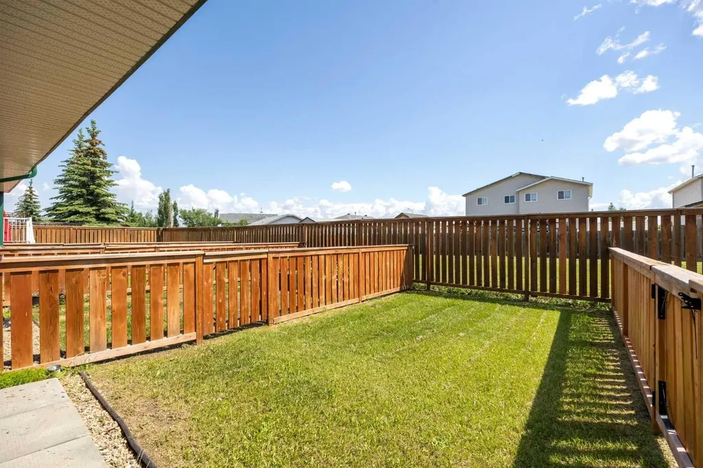 123 Arabian Drive Fort Mcmurray AB T9H 2K4