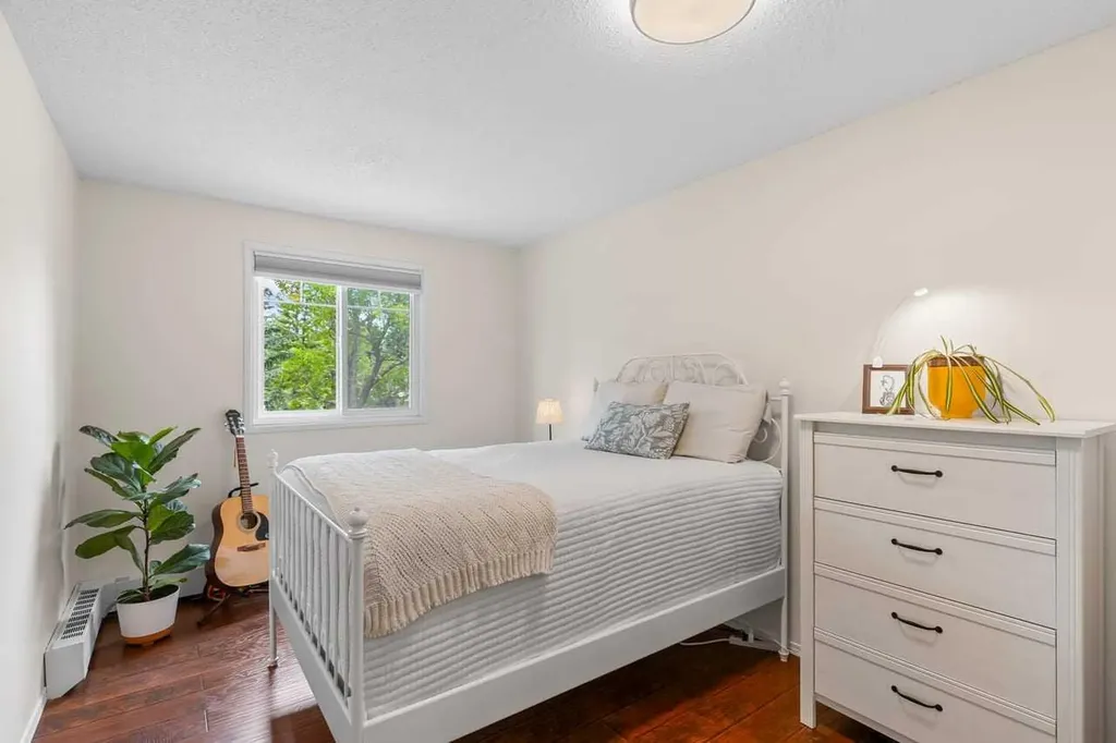 5601 Dalton Drive NW Calgary AB T3A 2E2