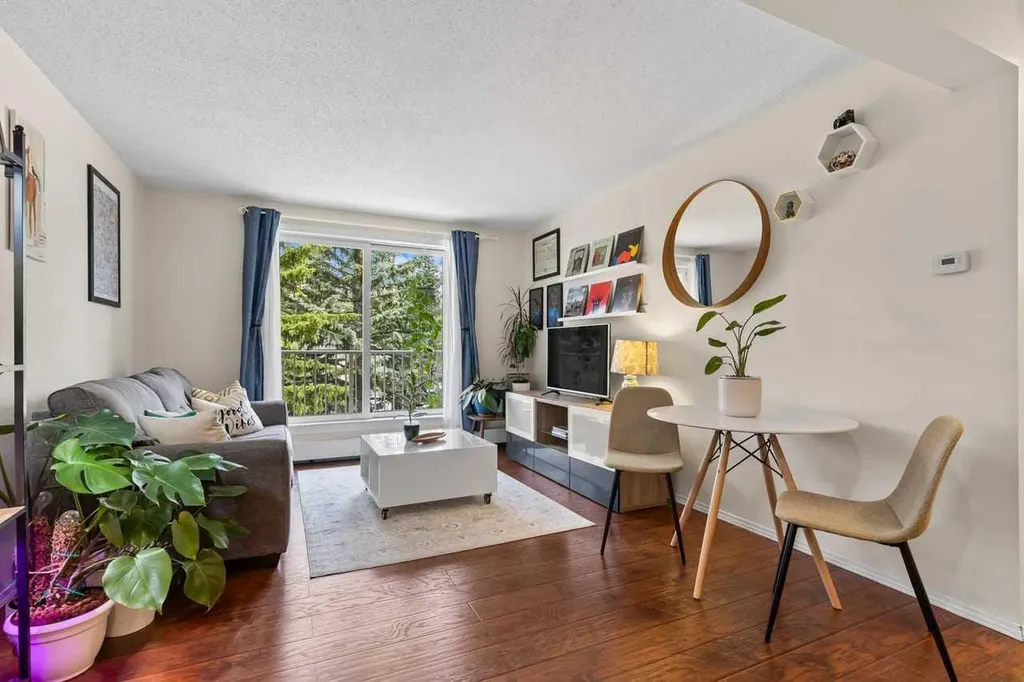 5601 Dalton Drive NW Calgary AB T3A 2E2