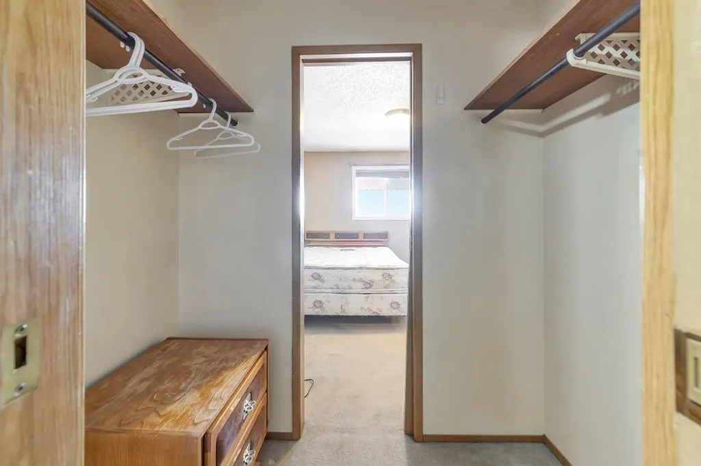 3007 57a Avenue Lloydminster AB T9V 1W5