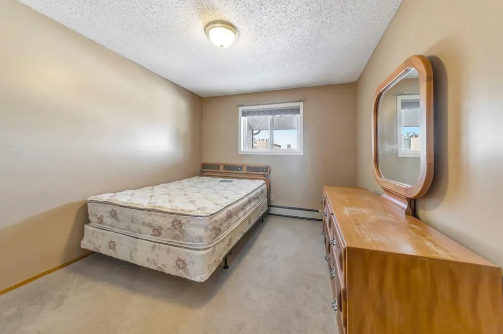 3007 57a Avenue Lloydminster AB T9V 1W5